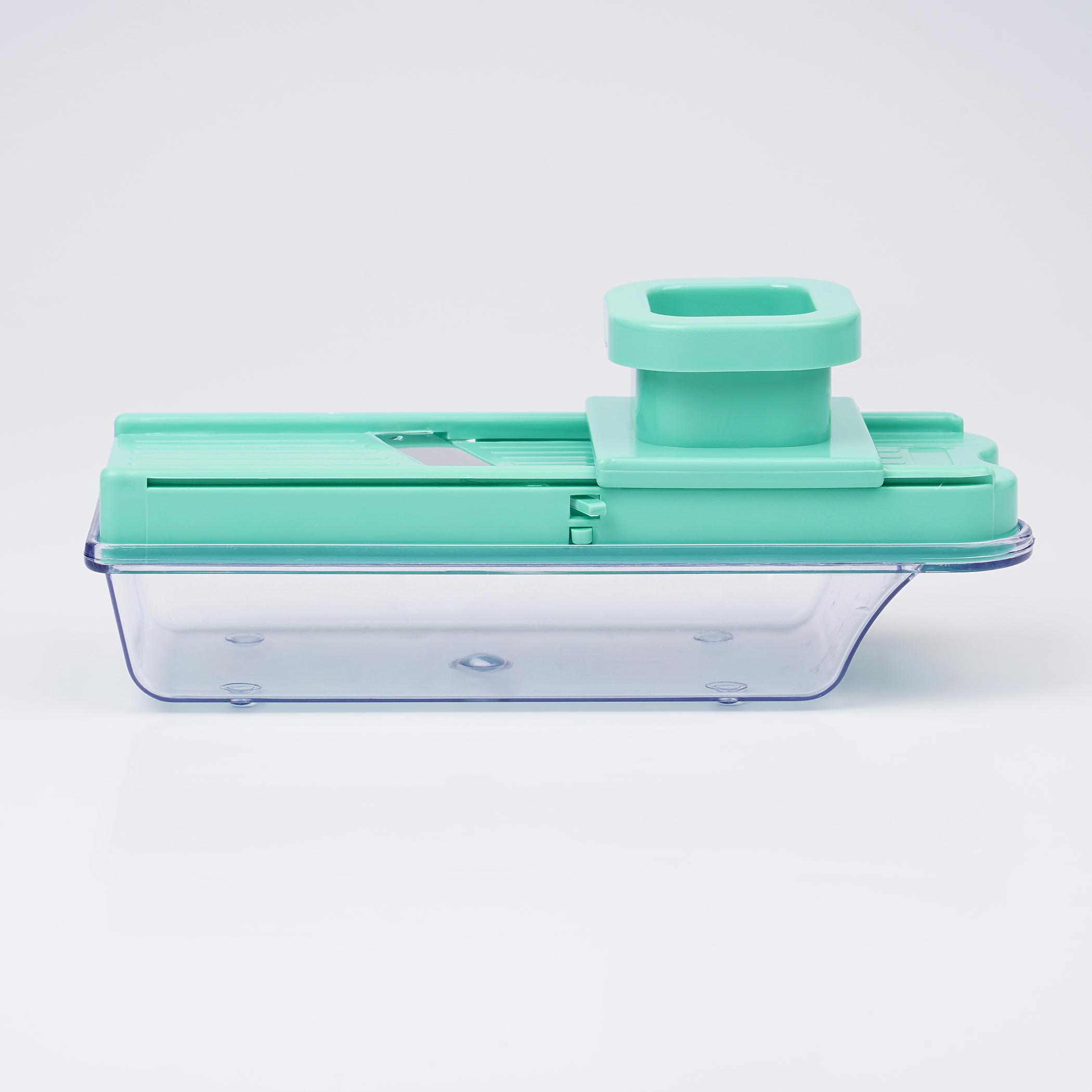 Rosemary Cove Polypropylene Dry Fruit Chopper in Mint