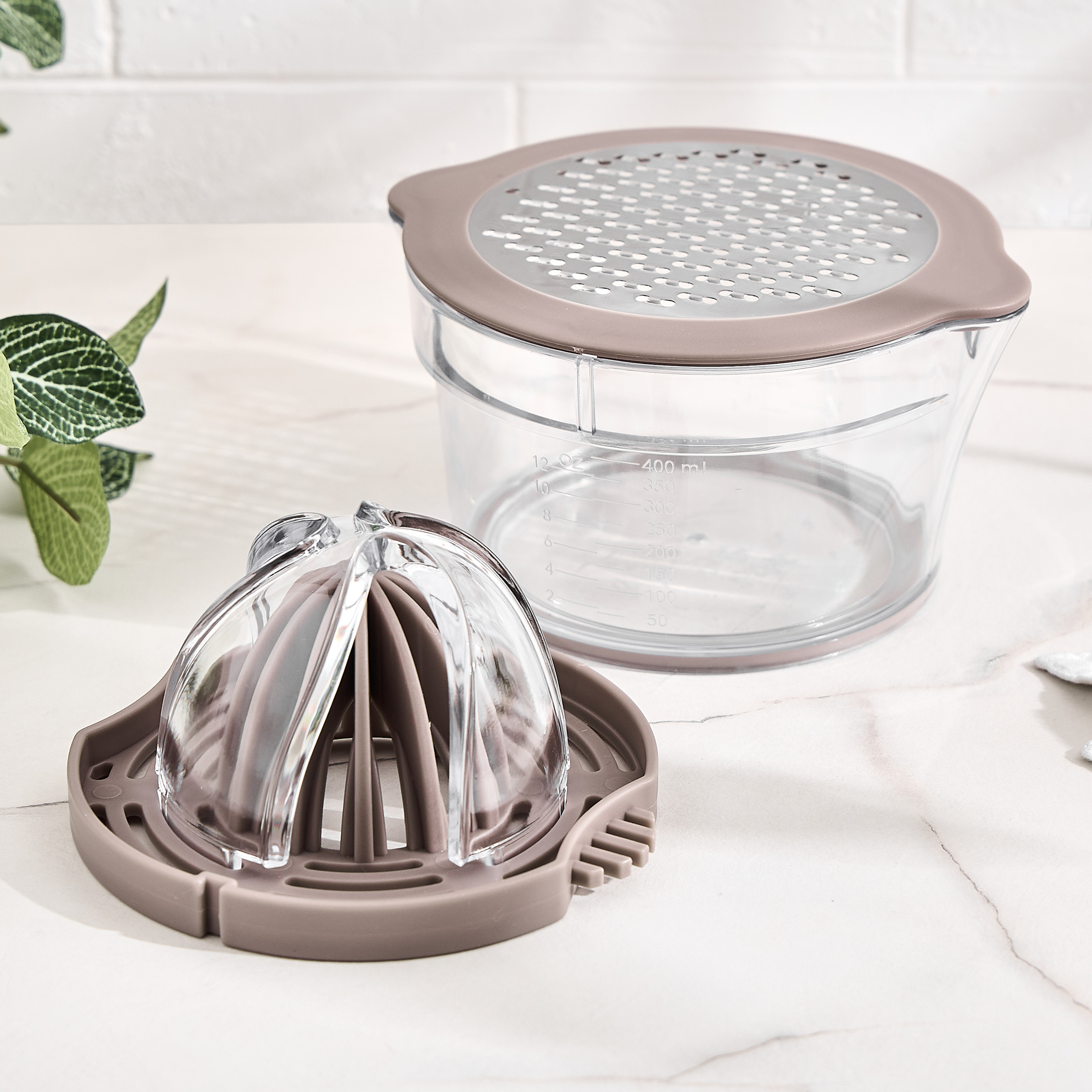 Rosemary Eva 2in1 Juicer and Grater in Taupe