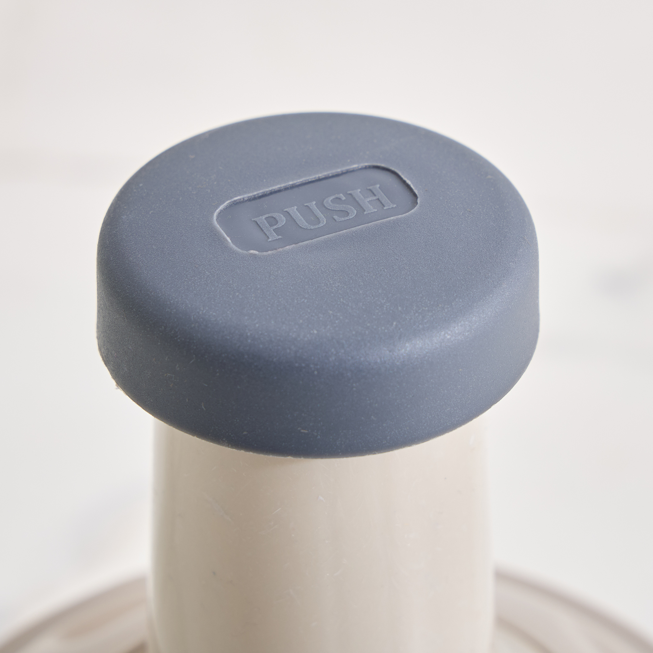 Rosemary Miro Oblivon Press Button Manual Chopper in Grey