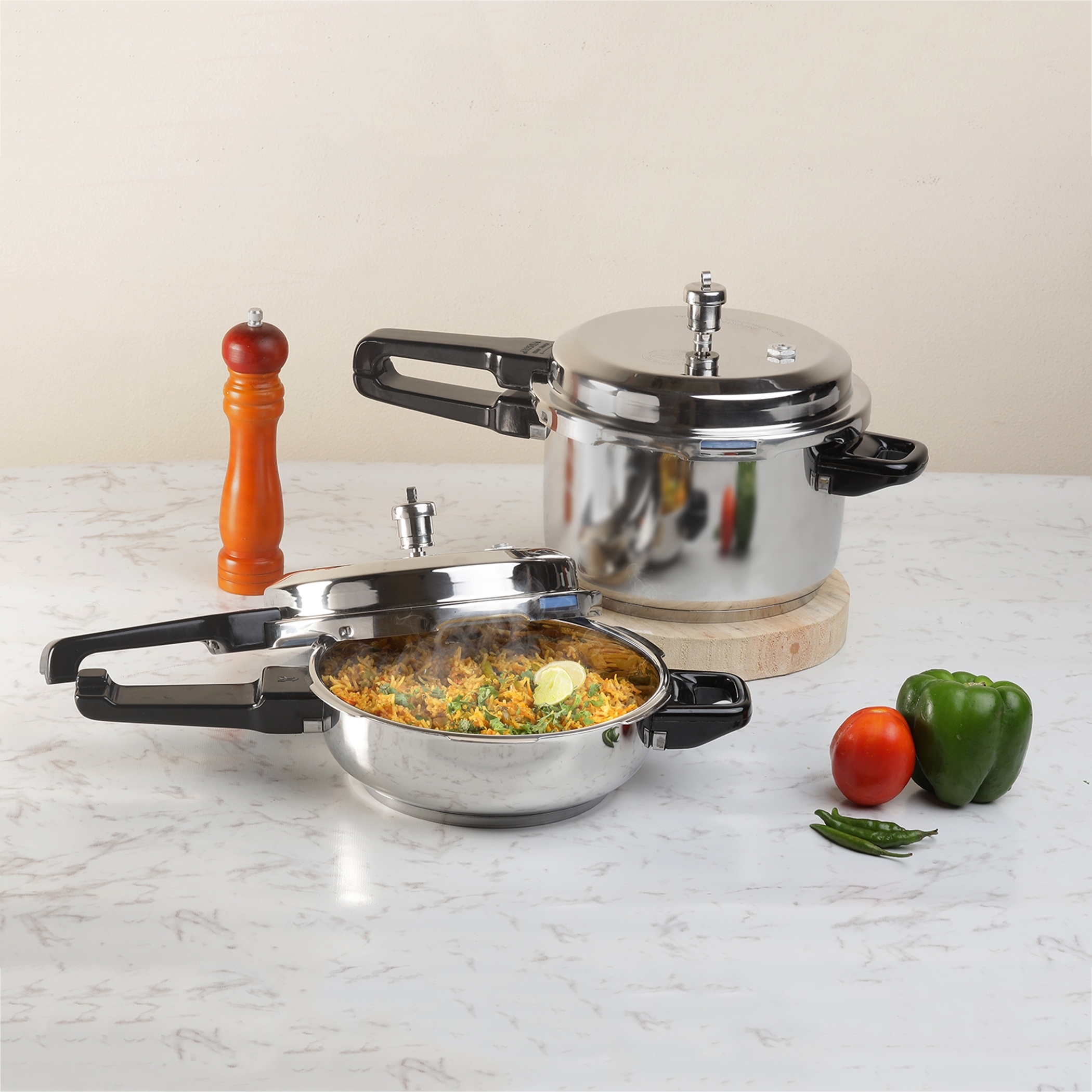 VINOD Set of 2 18/8 Stainless Steel Pressure Cooker 3L and Mini Pan Cooker 2L with Common Lid in Silver