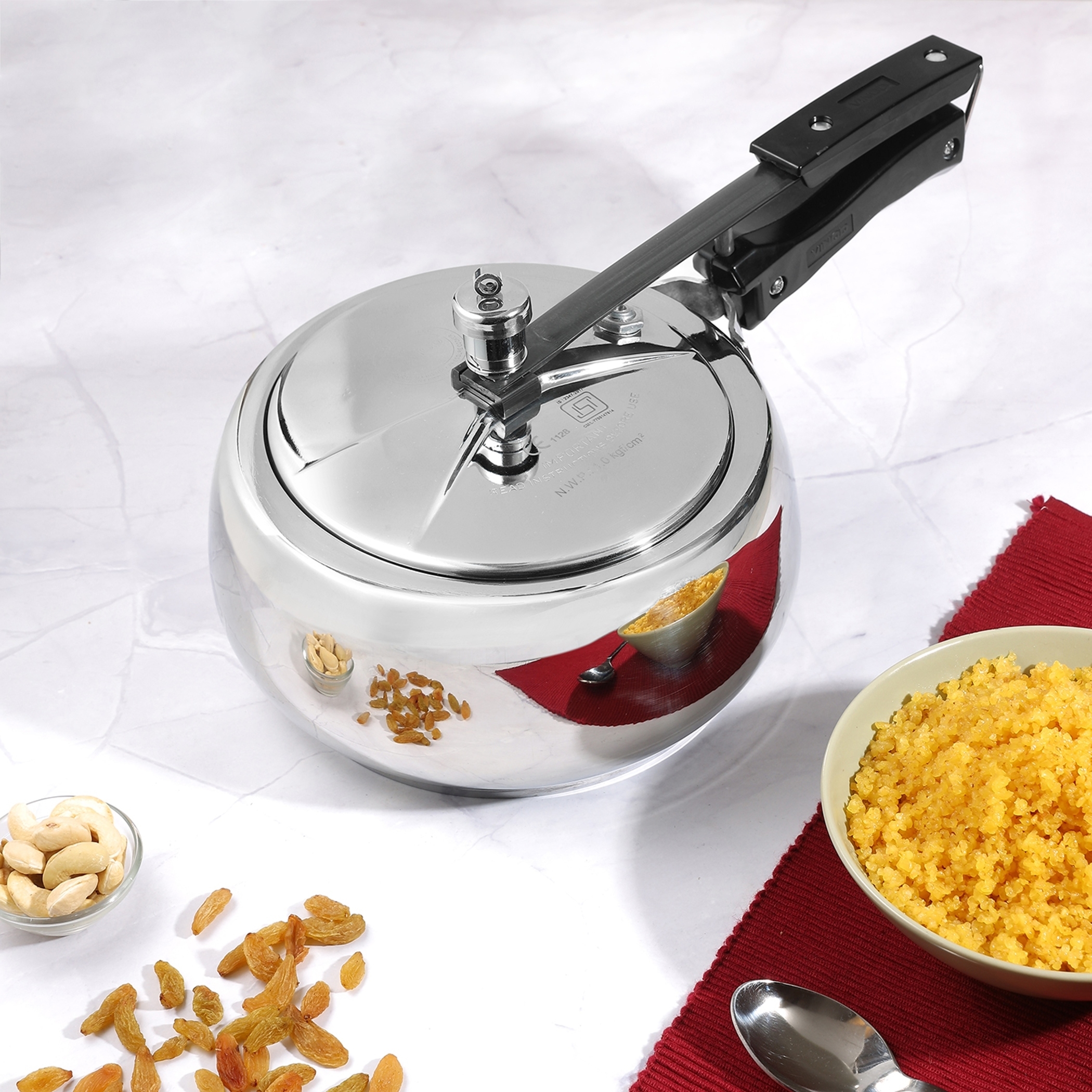VINOD Europa 18/8 Stainless Steel Inner Lid Pressure Cooker - 1.5L in Silver