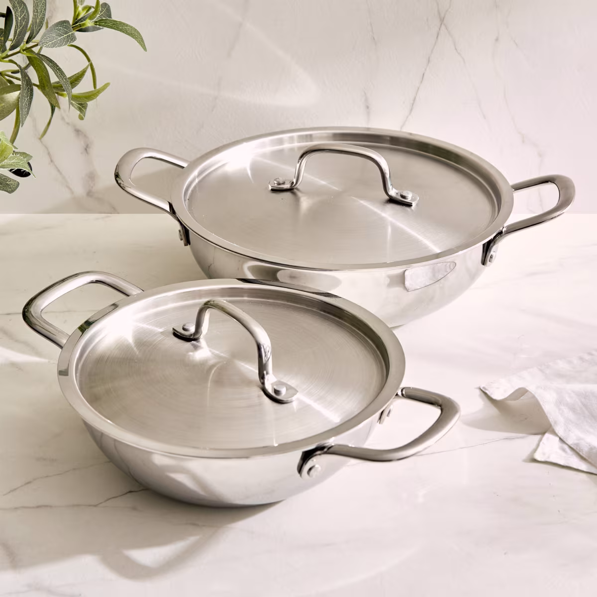 Valeria Carin Tri-Ply Stainless Steel Induction Compatible Kadhai with Lid - 2.5L in Silver