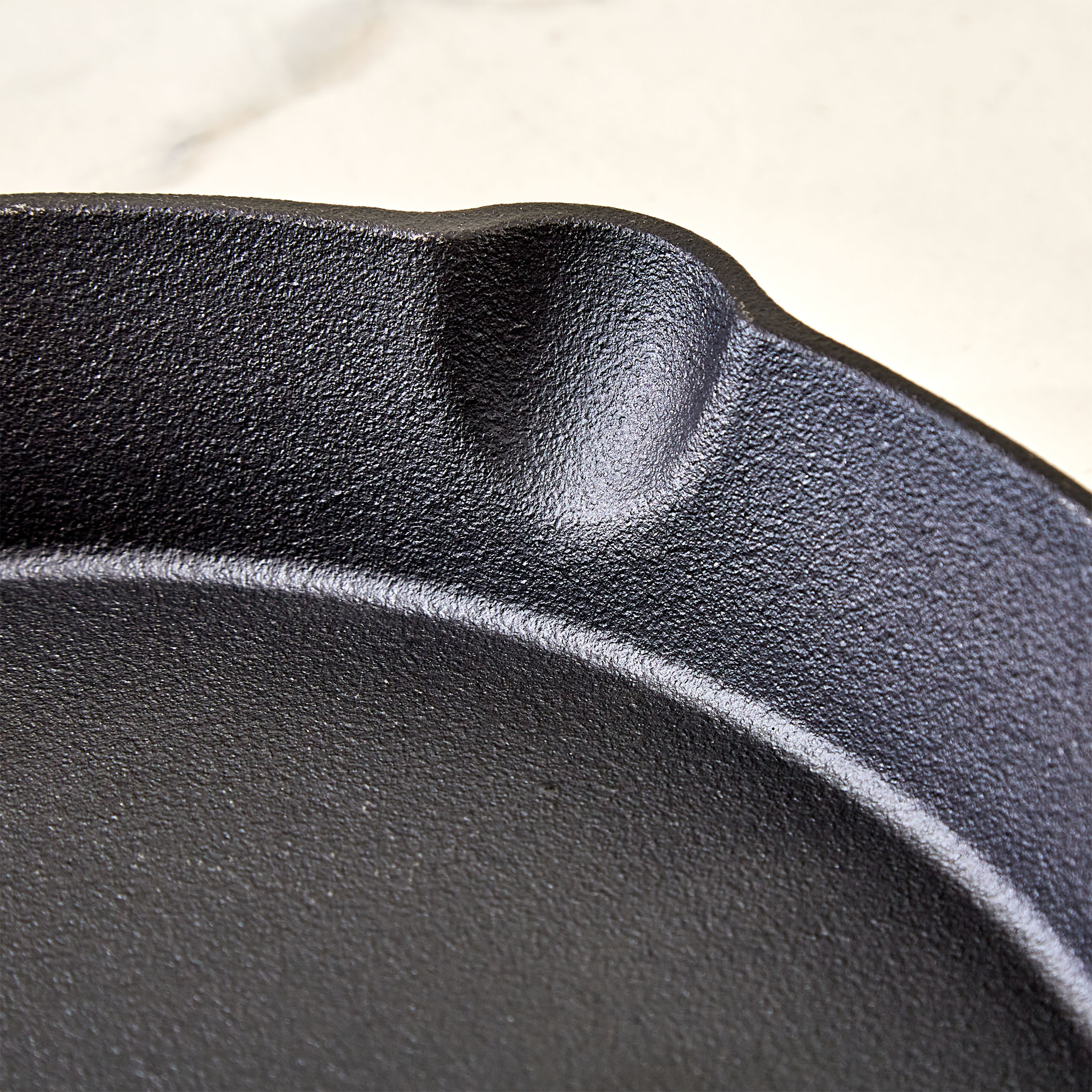 Terra Tales Sally Cast Iron Frying Pan - 28cm in Black