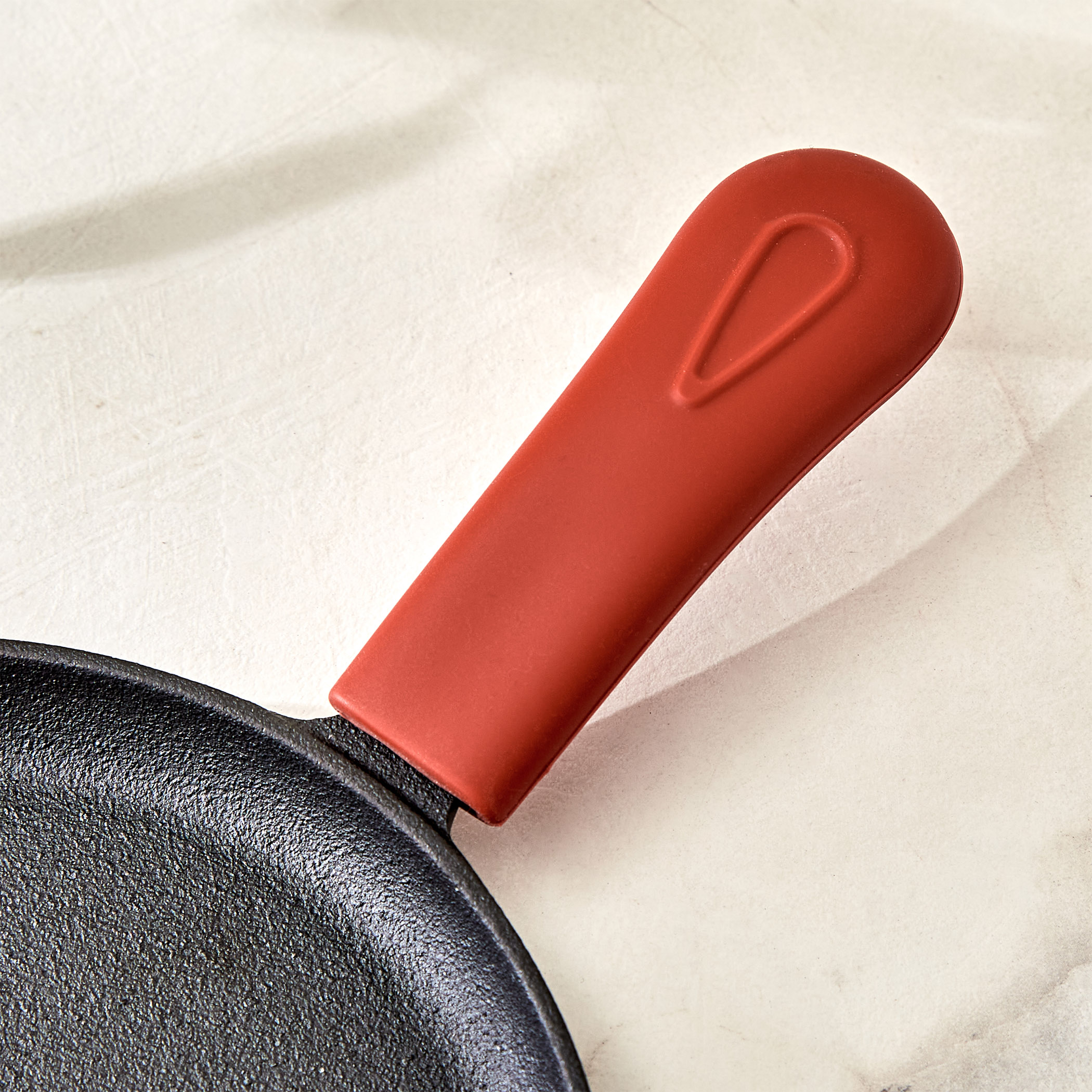 Terra Tales Sally Cast Iron Mini Crepe Pan - 16cm in Black
