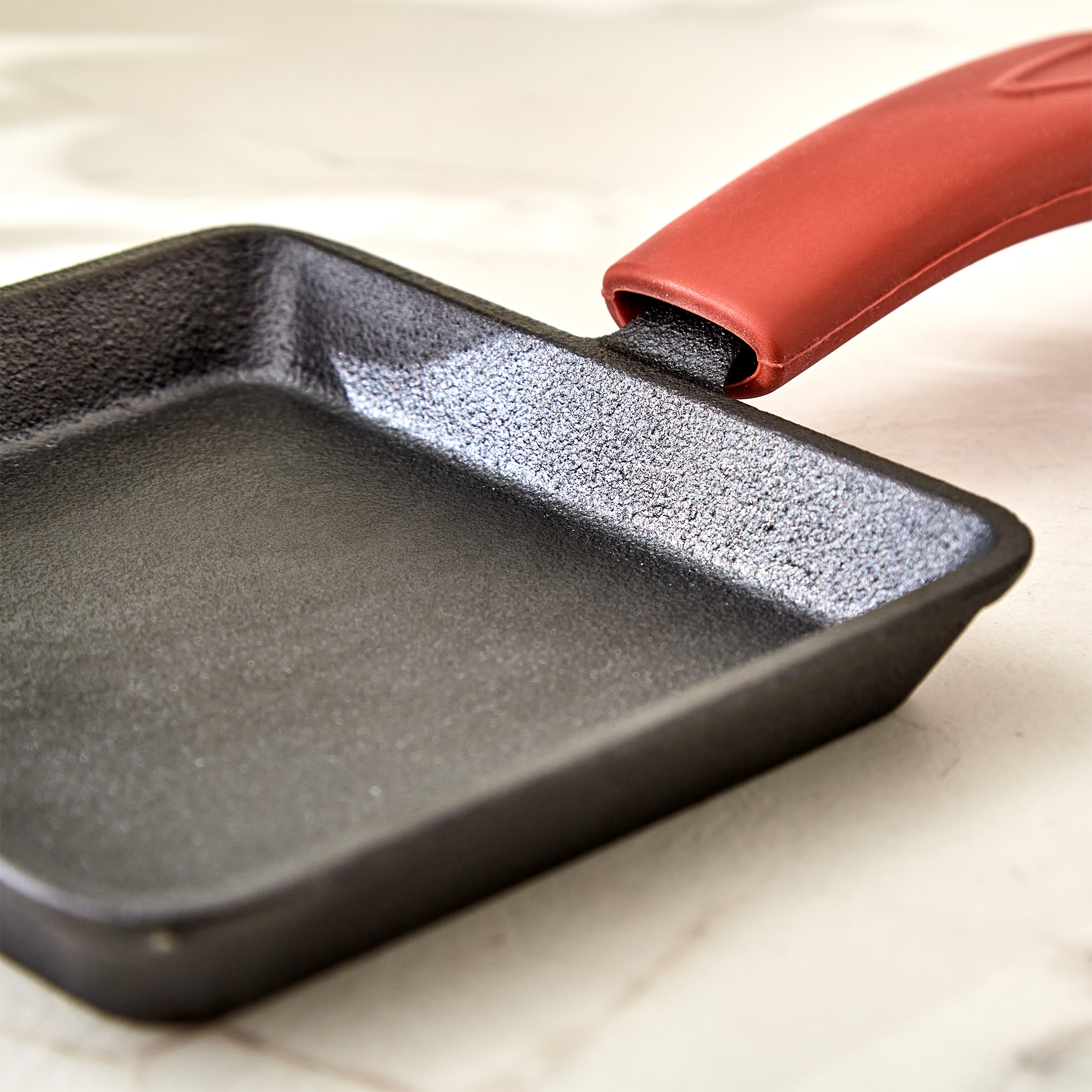 Terra Tales Sally Cast Iron Mini Frying Pan - 12cm in Black