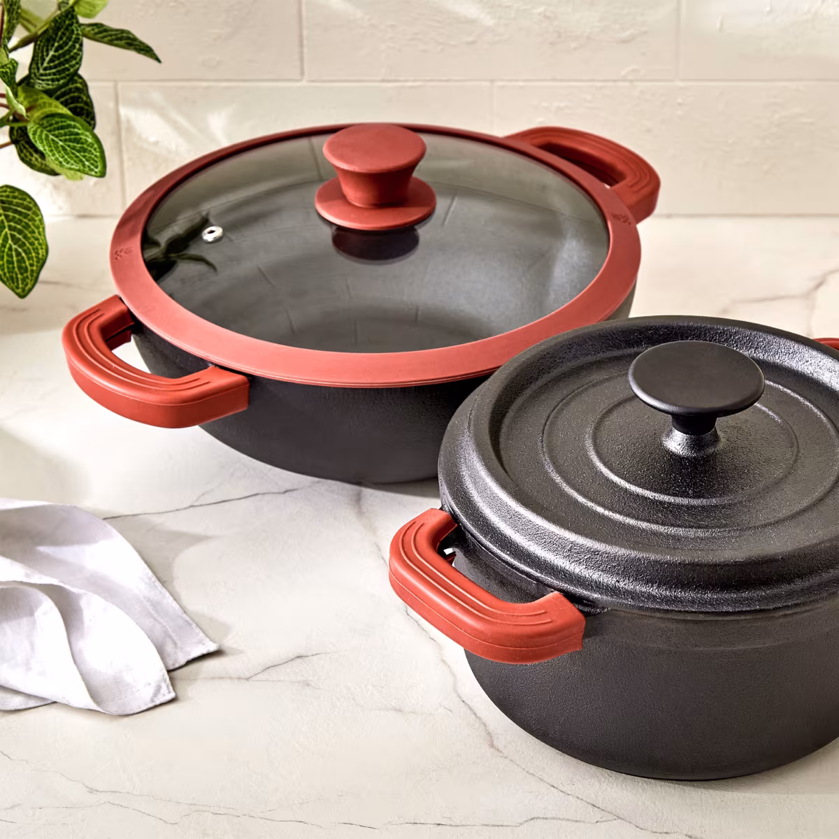 Terra Tales Sally Cast Iron Kadhai with Lid - 2.5L in Black