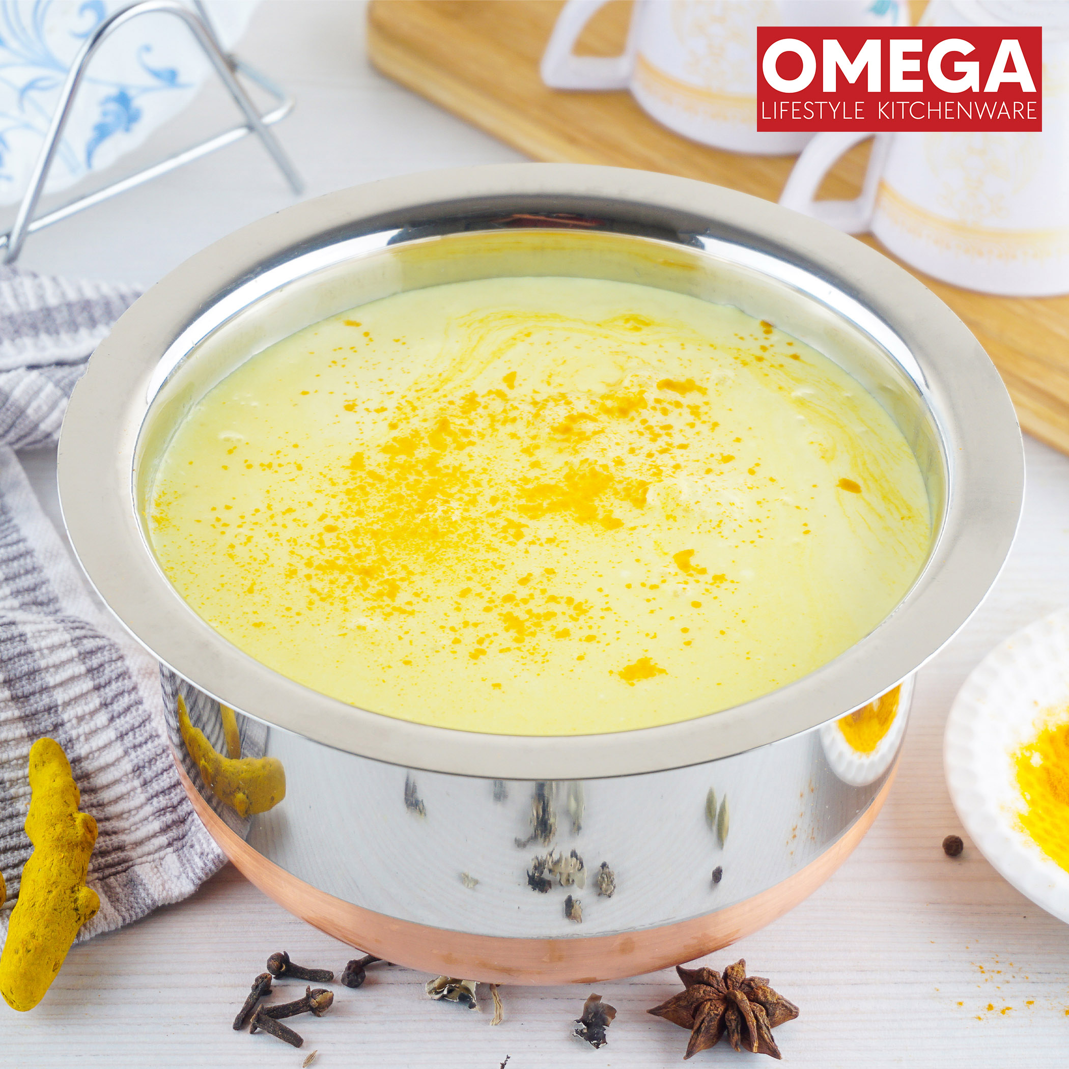 OMEGA Stainless Steel Copper Bottom Tope - 2L in Silver
