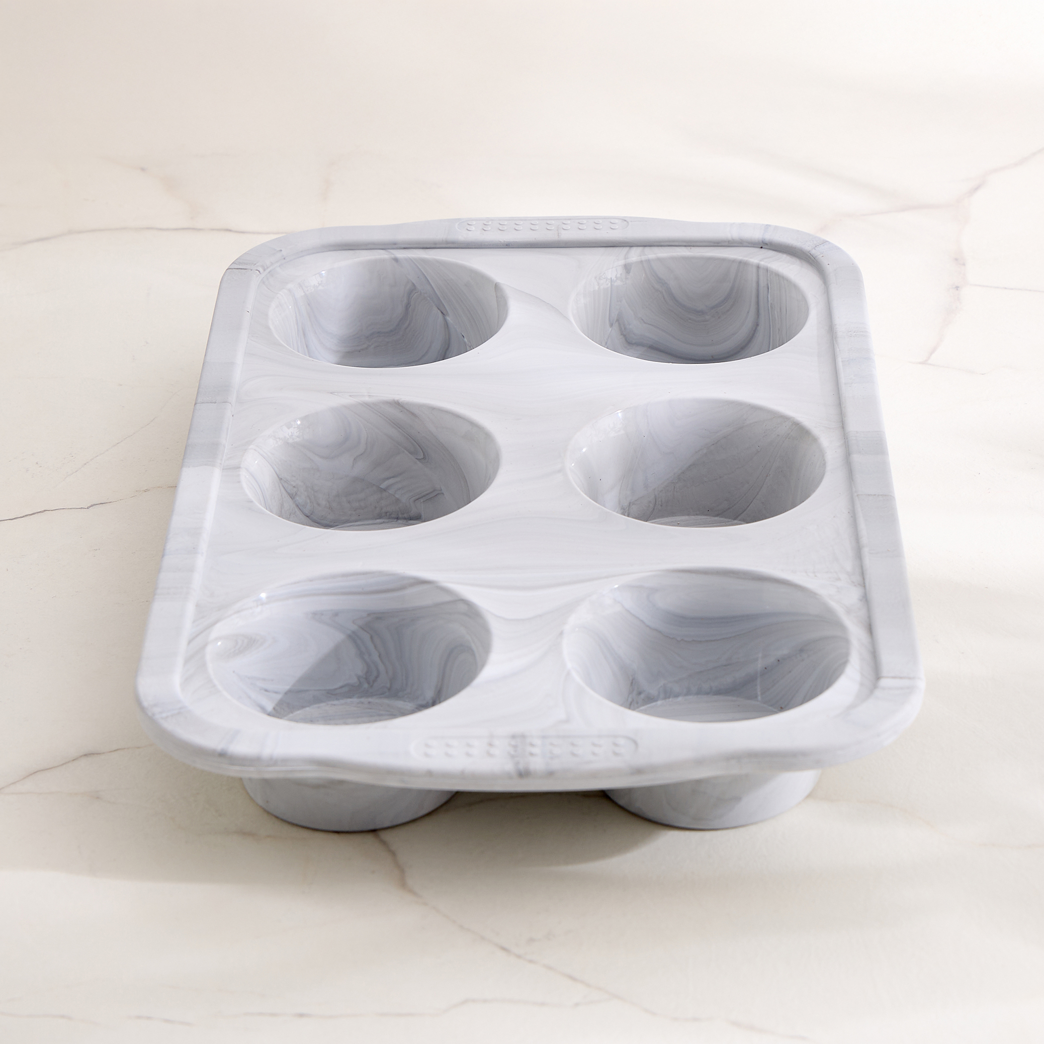 Bakers Pride Floura Silicone 6 Cups Muffin Pan in Grey