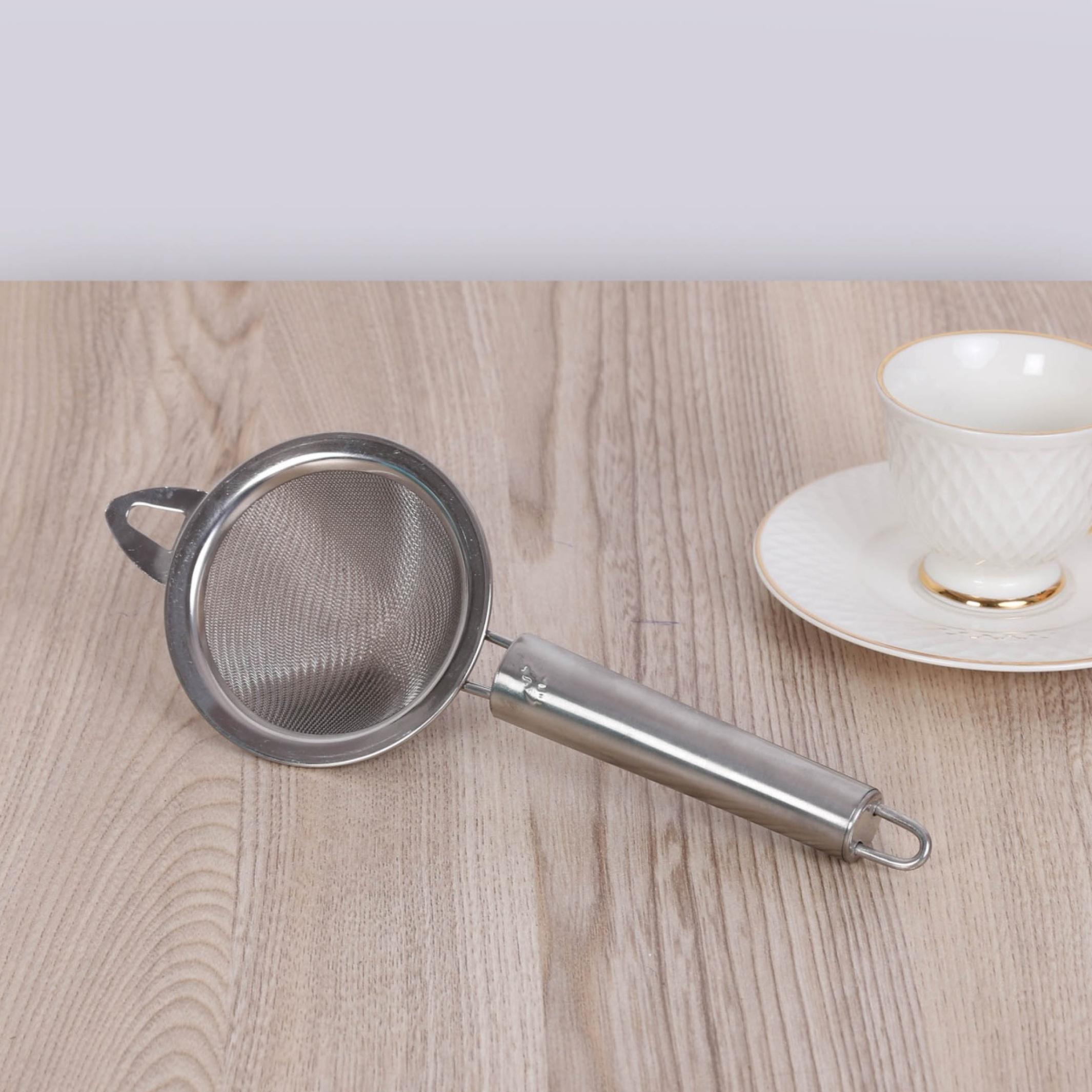 Ferrit Stainless Steel Tea Strainer in Silver