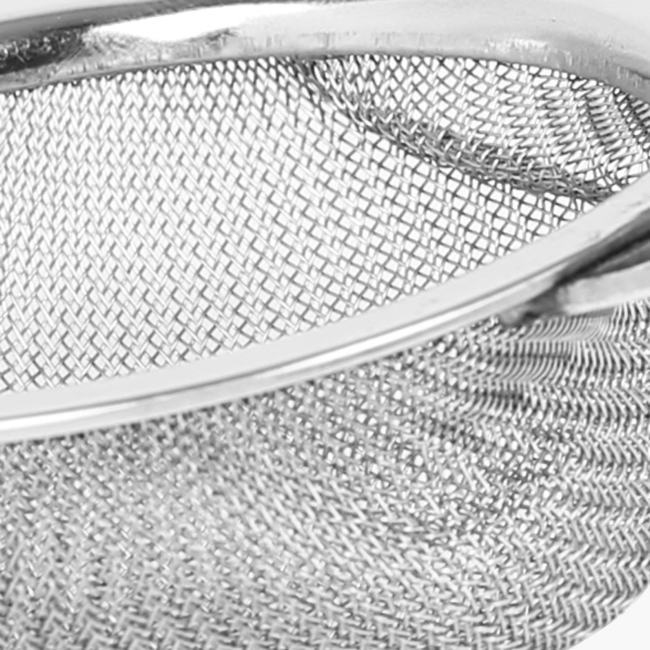 Ferrit Stainless Steel Tea Strainer in Silver