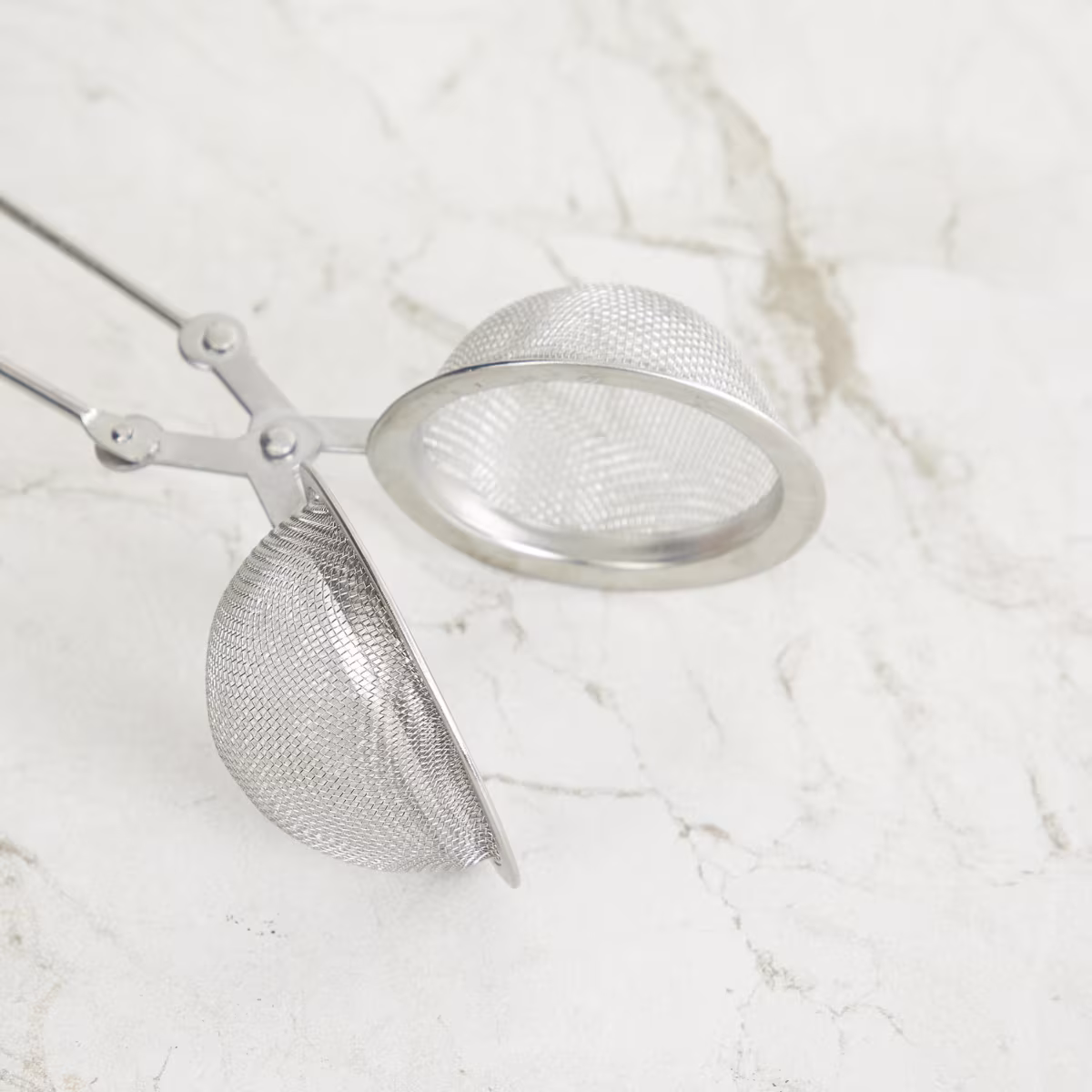 Ferrit Stainless Steel Tea Infuser in Silver