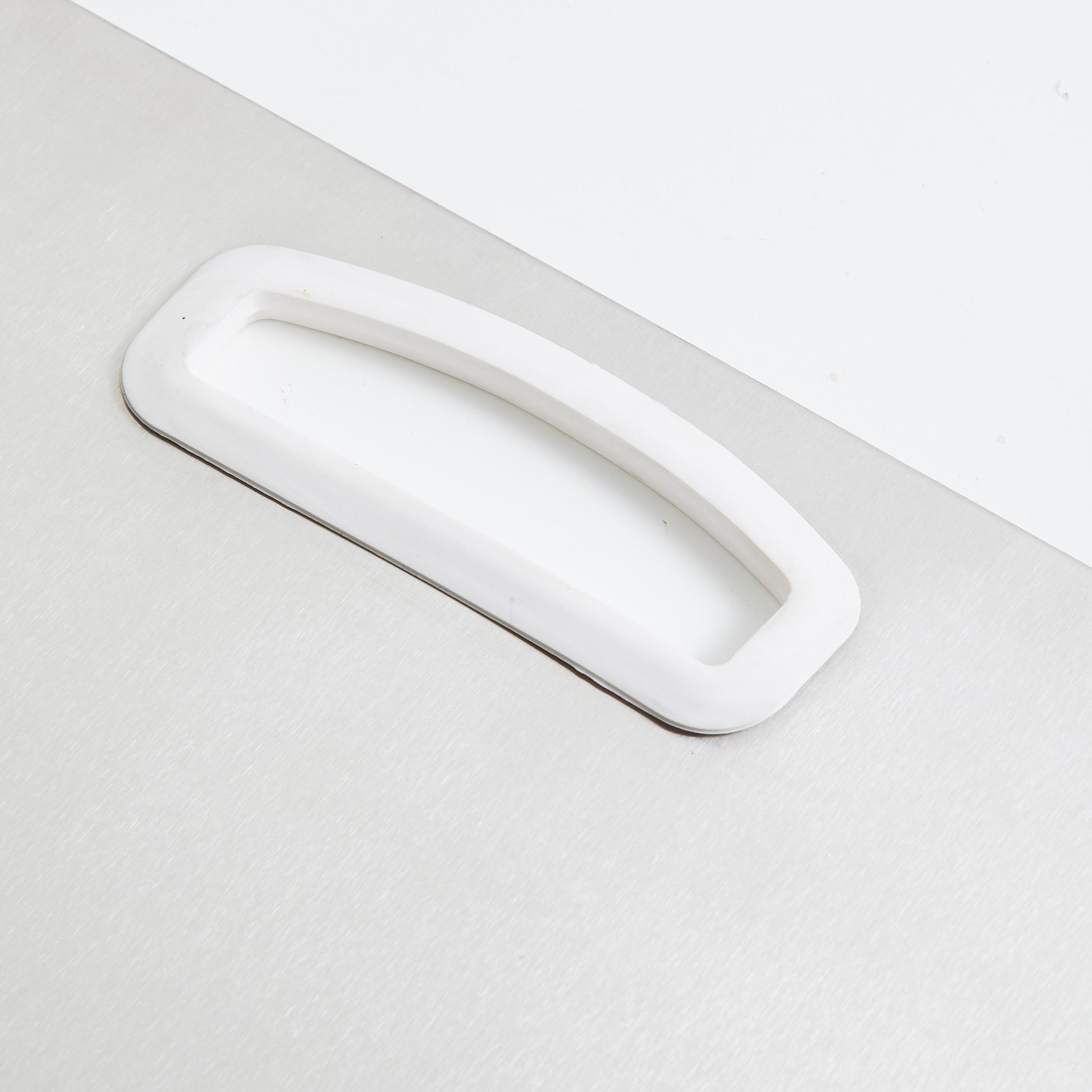Valeria Steel Chopping Board in Silver