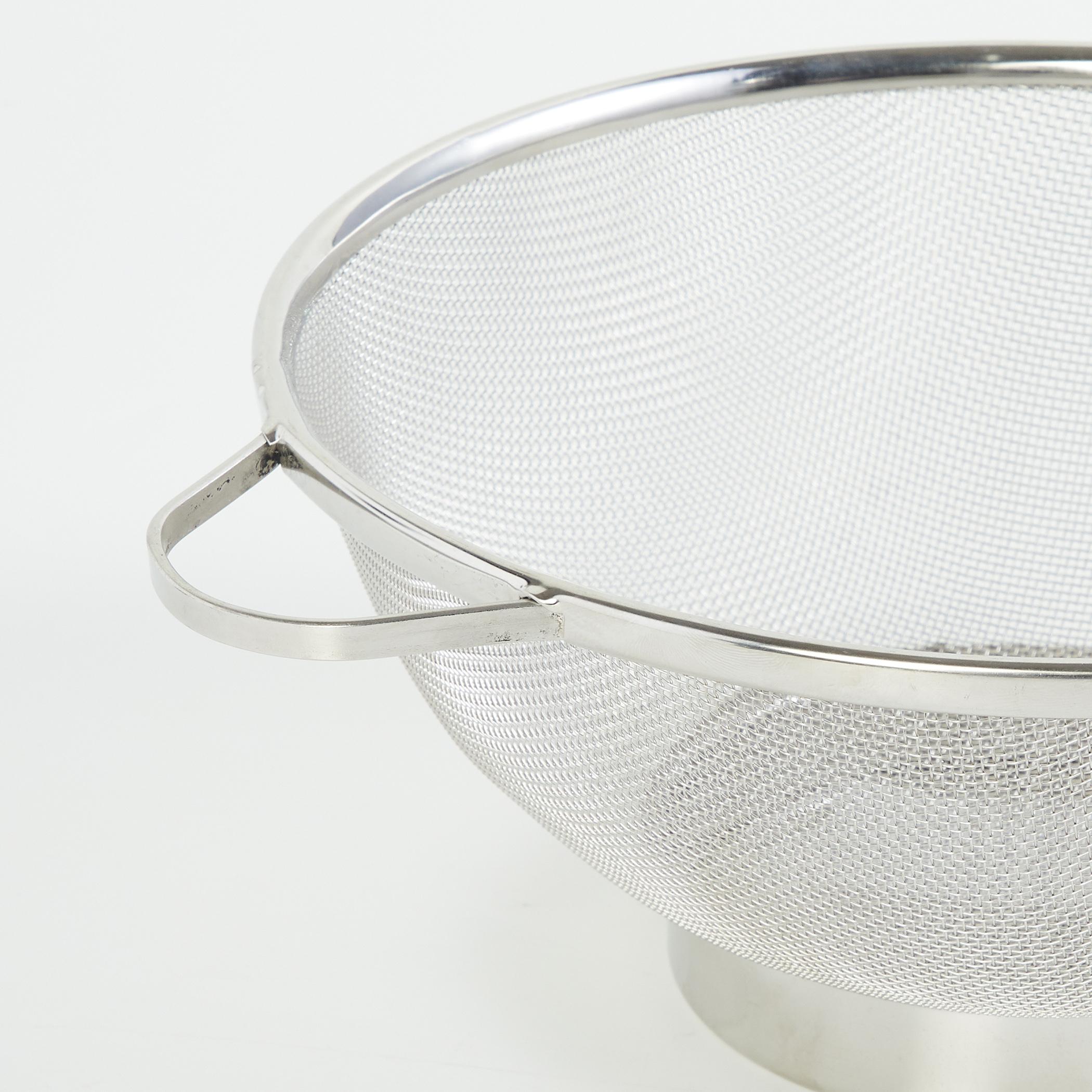 Ferrit Stainless Steel Colander Basket in Silver
