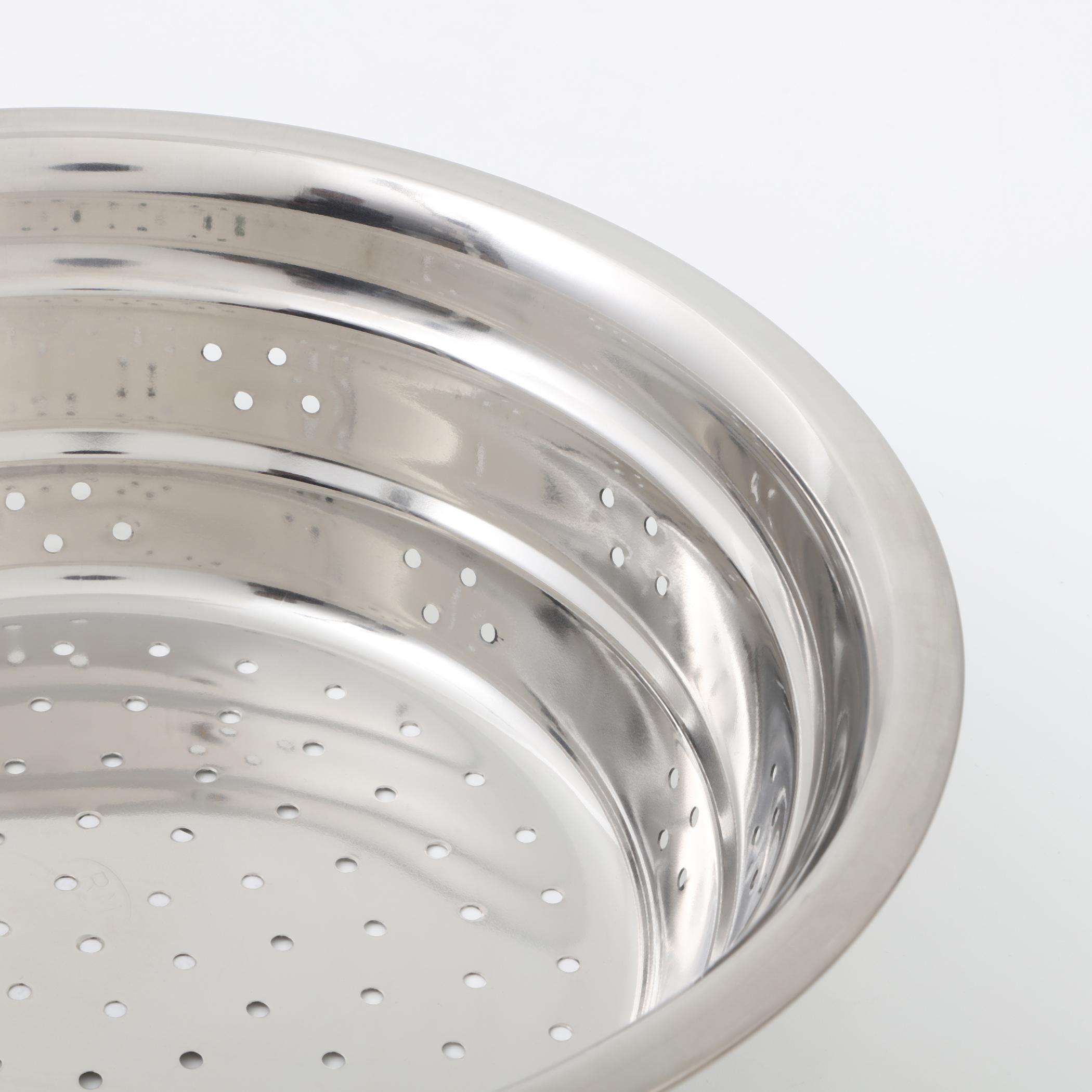 Blithe Stainless Steel Colander in Silver