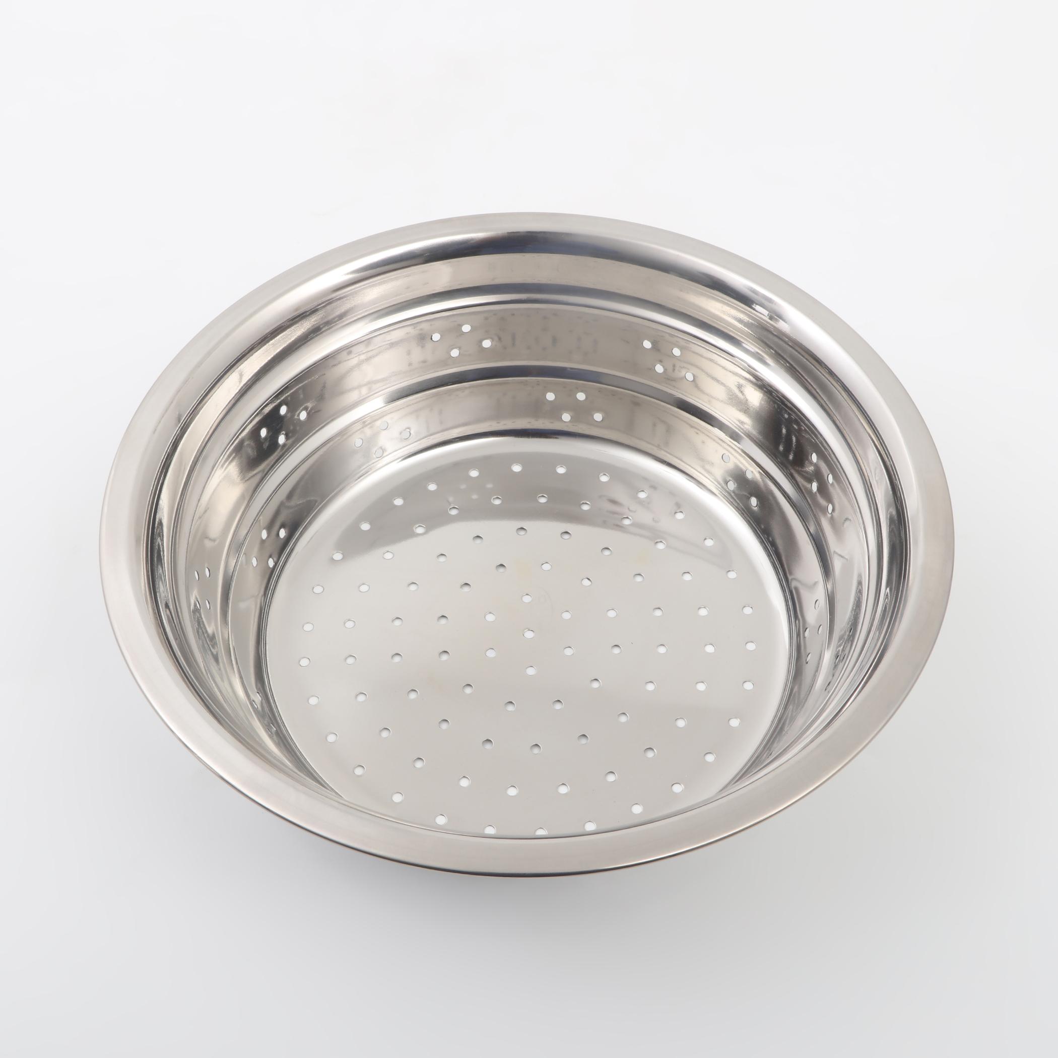 Blithe Stainless Steel Colander in Silver