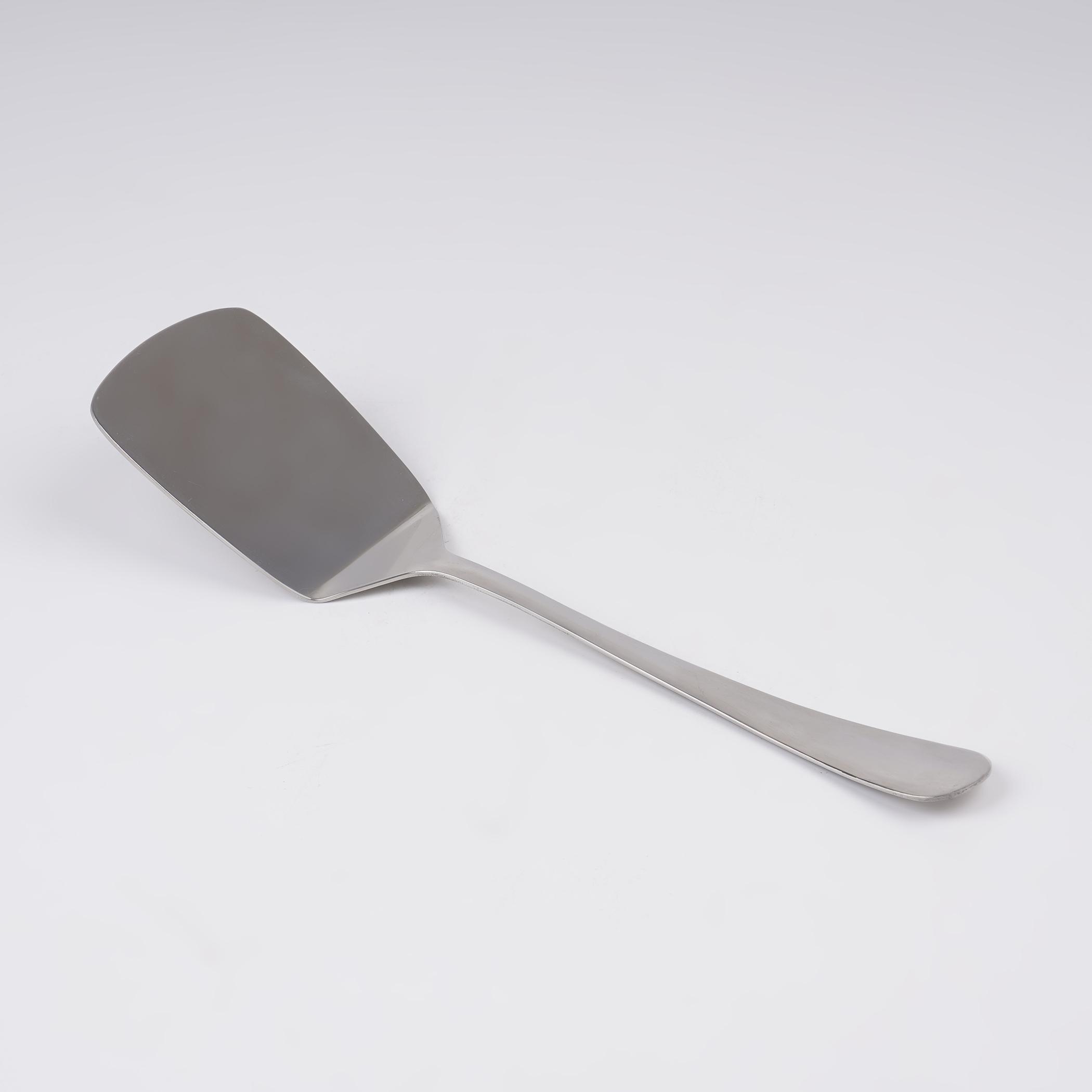 Glister Rosemary Stainless Steel Turner in Silver