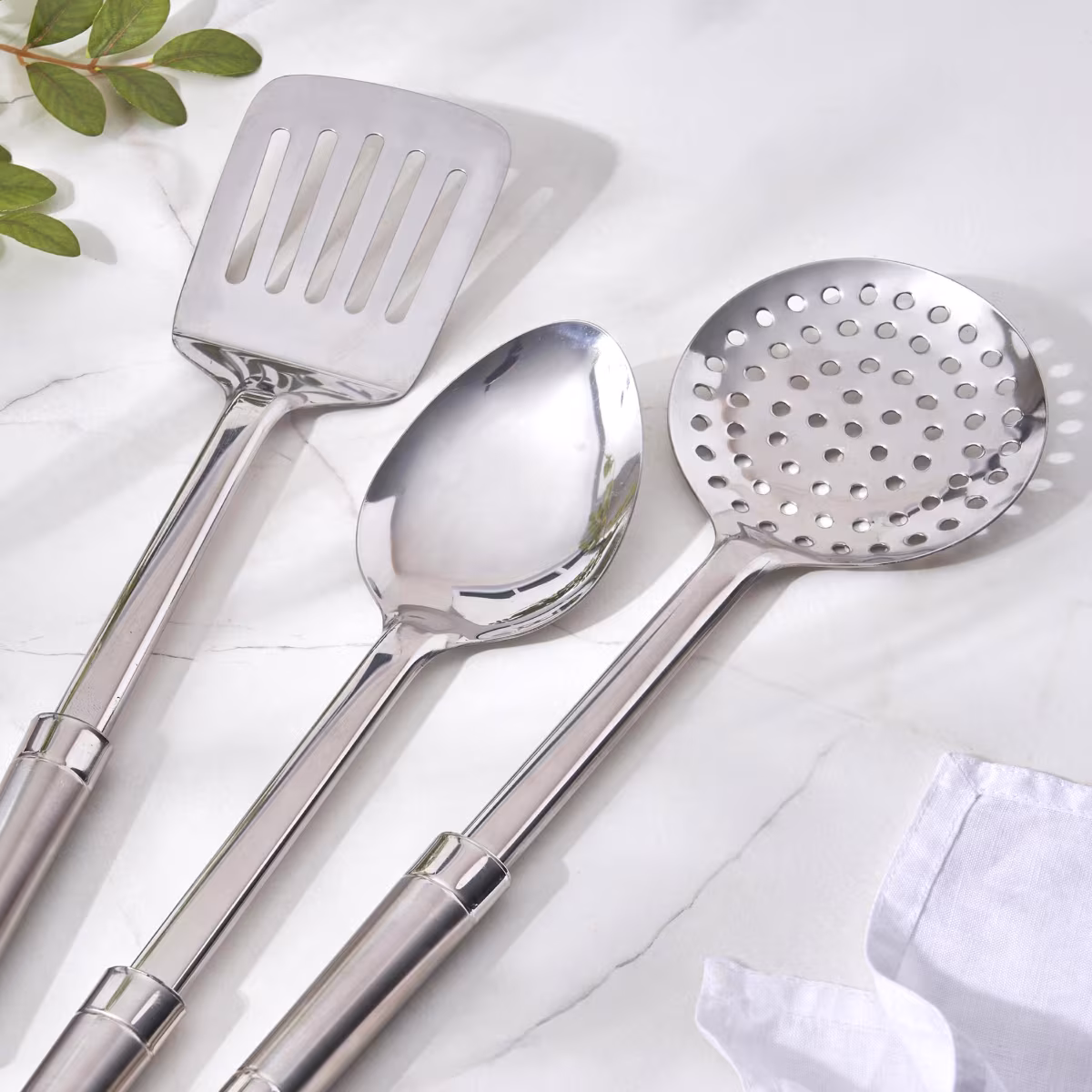 Ferrit Celik Stainless Steel Skimmer in Silver