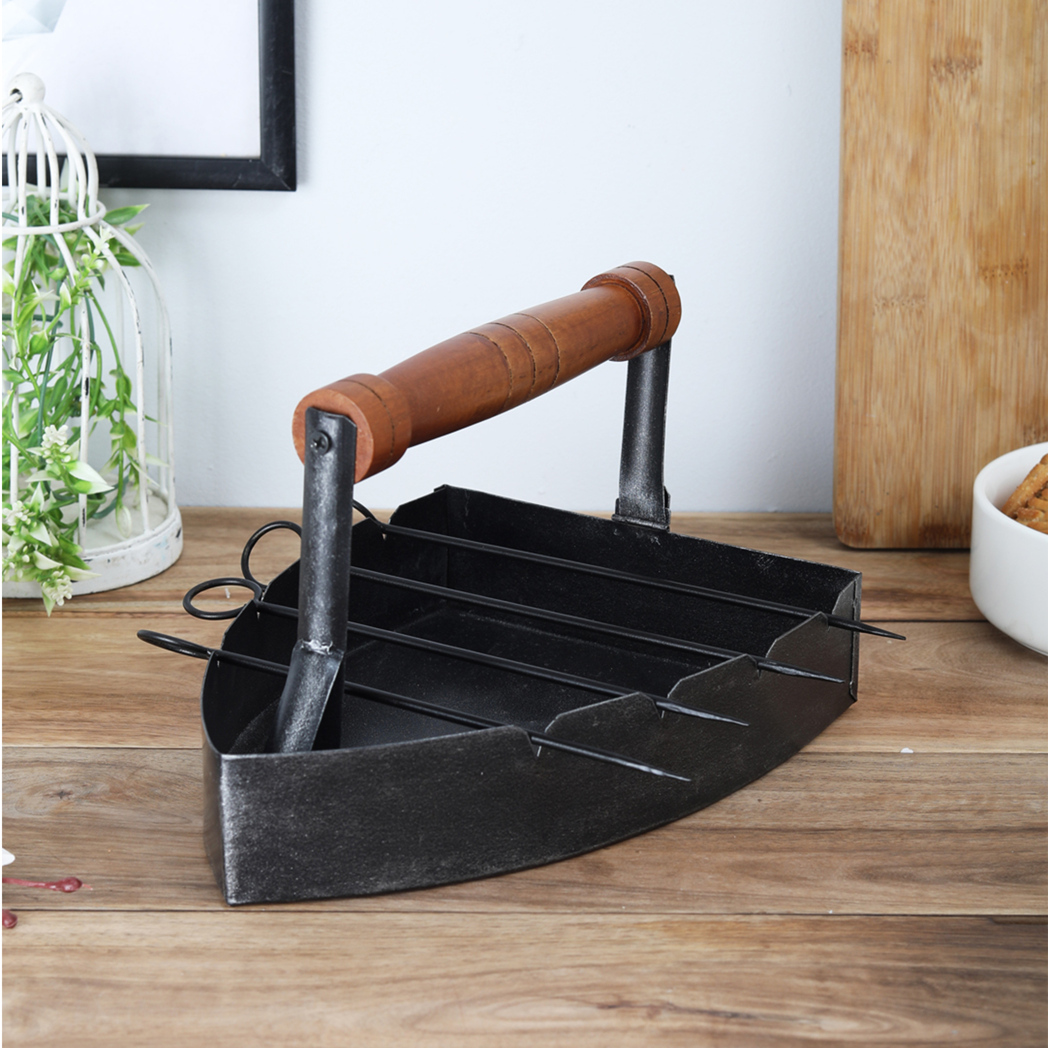 EK DO DHAI Metal BBQ Serving Platter with Skewers in Black