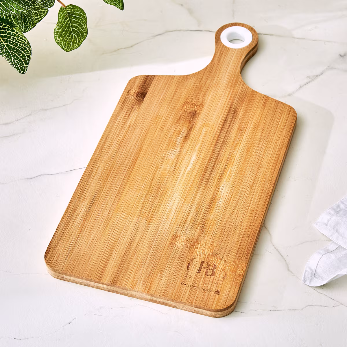 Chef Cubis Edulis Bamboo Chopping Board with Handle in Brown