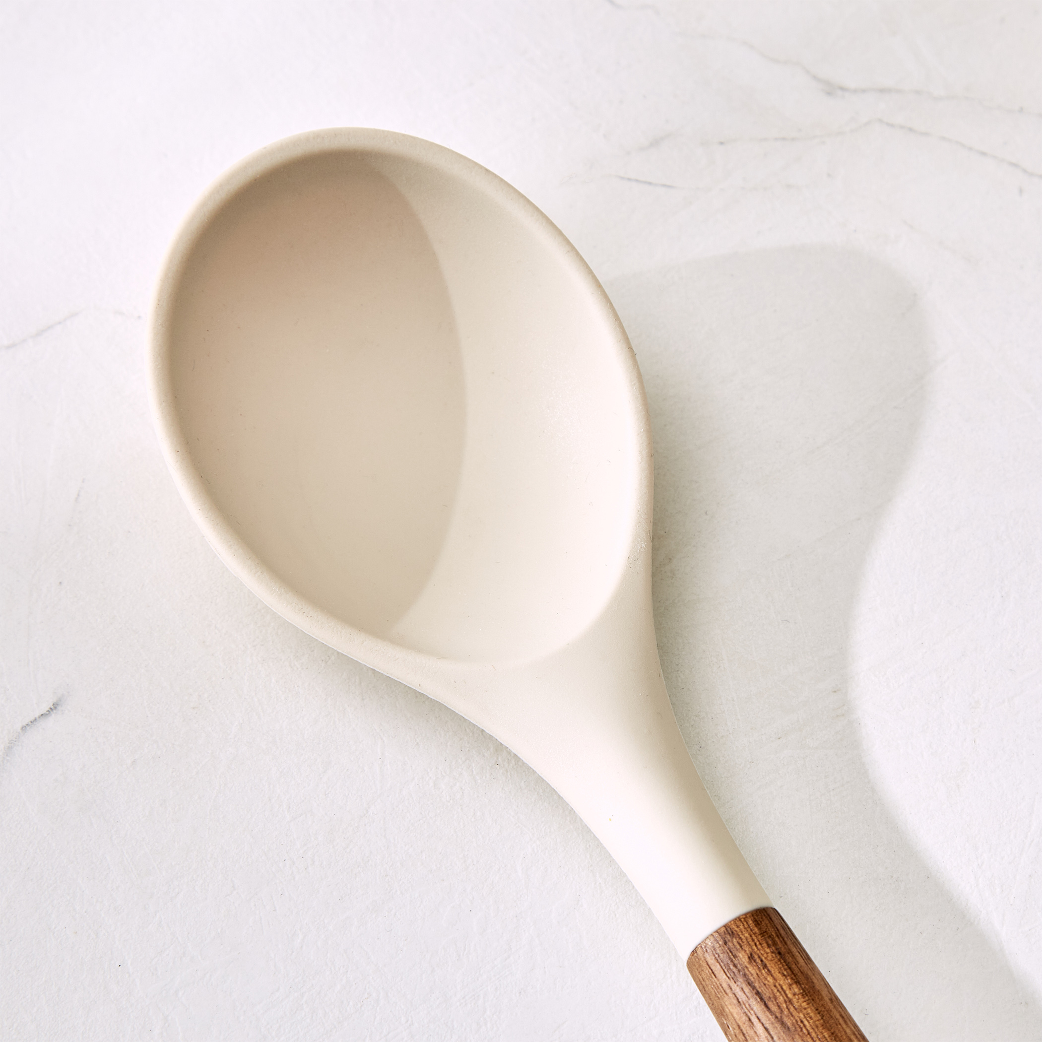 Chefs Pride Zeta Silicone Spoon with Wooden Handle in Cream