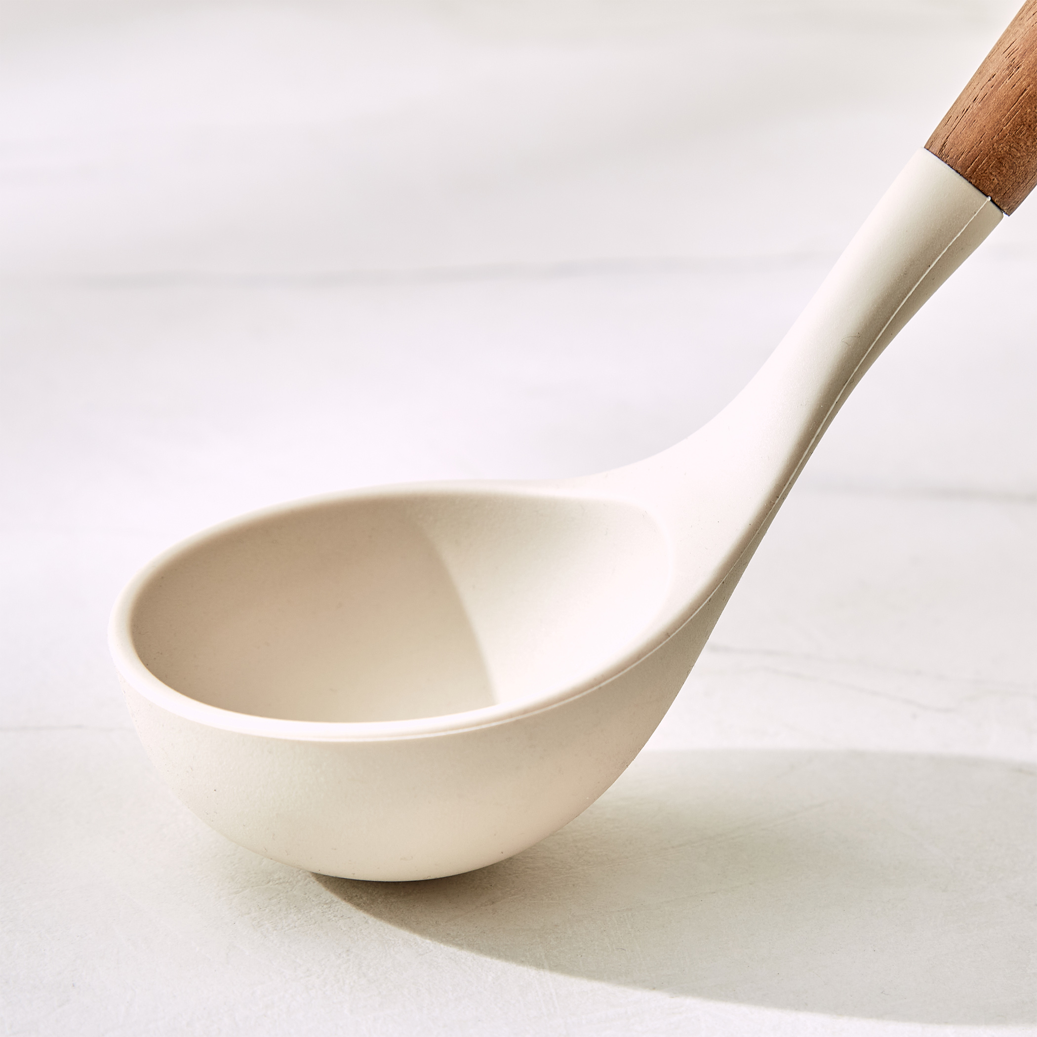 Chefs Pride Zeta Silicone Ladle with Wooden Handle in Cream