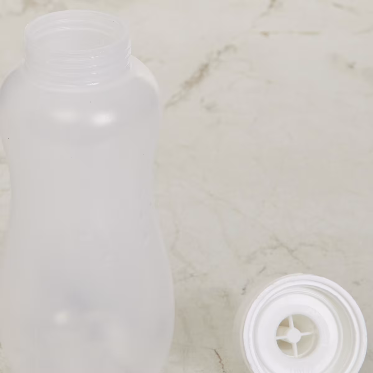 Truffles Sauce Bottle - 400ml in Transparent