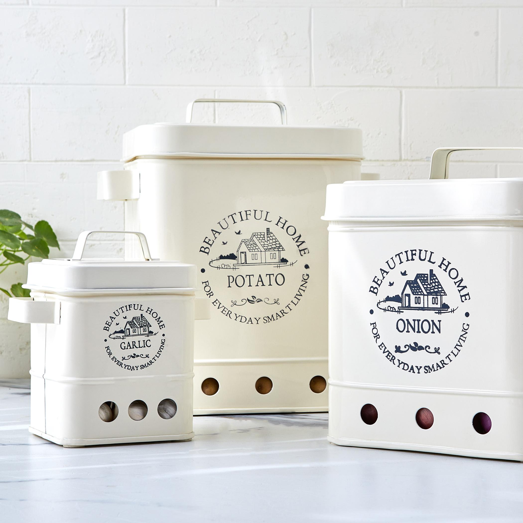 Mendo Iron Garlic Canister in Beige
